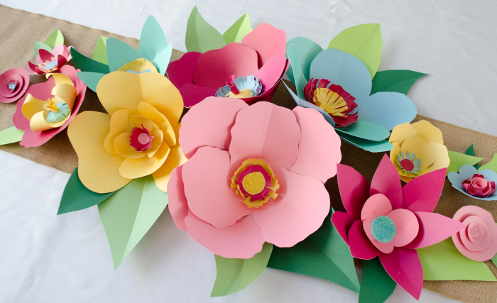 How to make a flower decoration